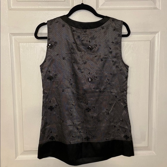 🌺 4 for $25 Suzy Shier Satin Top with Embroidery - Picture 3 of 5